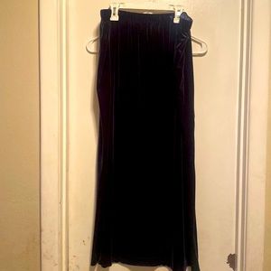 Sag harbor blue velvet midi skirt size Large